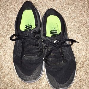 Nike Free Run 4.0 (will Negotiate for lower price)